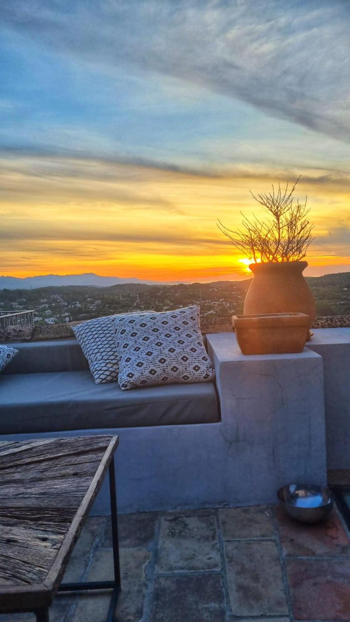 Townhouse Mougins In The Old Village, Fantastic View, Sea And Mountains Eksteriør bilde